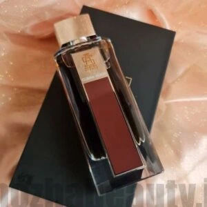ادوپرفیوم Aurora Cuban Wood